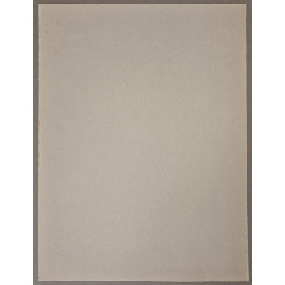 Портрет мальчика на траве